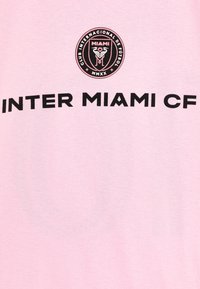 Outerstuff BRANDED TEE UNISEX - Equipación de clubes - true pink