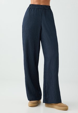 Jimmy Key, ELASTIC WAIST METALLIC STRIPED TROUSERS - Pantalon classique - dark blue