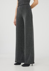 Terranova WIDE - Pantaloni - argento