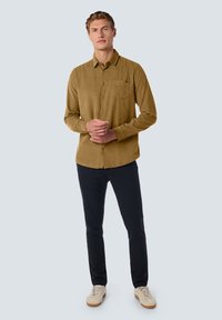 NO EXCESS STYLISH AND COMFORTABLE - Overhemd - khaki