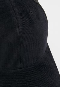 Flexfit CORDUROY RETRO TRUCKER - Kepuraitė - black