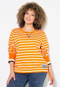 Oranje en witte gestreepte sweatshirt met lange mouwen, ribgebreide boorden, een trekkoord onderkant en een textuuraccentpatch op de zijkant.