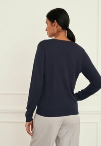 Next V-NECK JUMPER - Strickpullover - navy blue