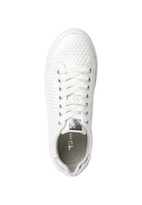 Sneaker bianche con tomaia a nido d'ape testurizzata, design con lacci, accentatura argento sulla linguetta e punta rotonda. Taglia 37.