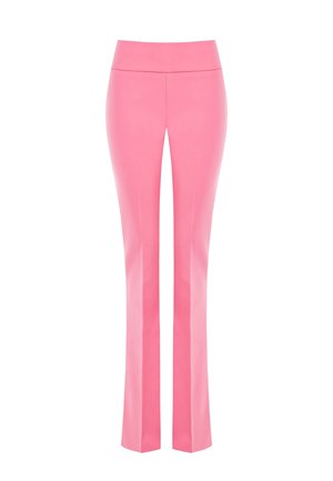 Roze hoge taille broek met rechte pijpen en een geplooide vouw aan de voorkant, weergegeven op een witte achtergrond.
