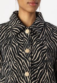 Rue de Femme MAELYNN  - Bomber dzseki - black