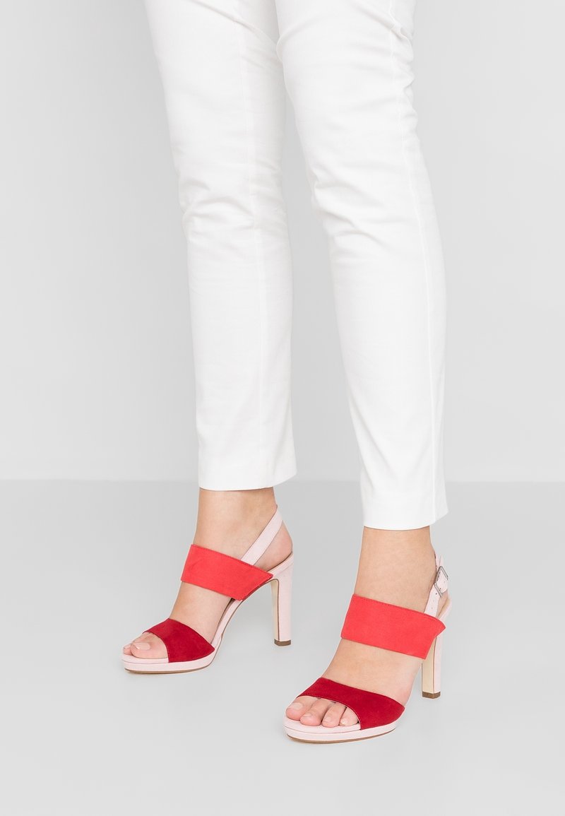 Tamaris Korolliset sandaalit - red