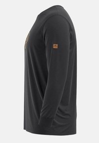 Zwart shirt met lange mouwen van zachte stof, met een bedrukte opdruk op de voorkant en een tankleurig stoffen logo-opdruk op de mouw.