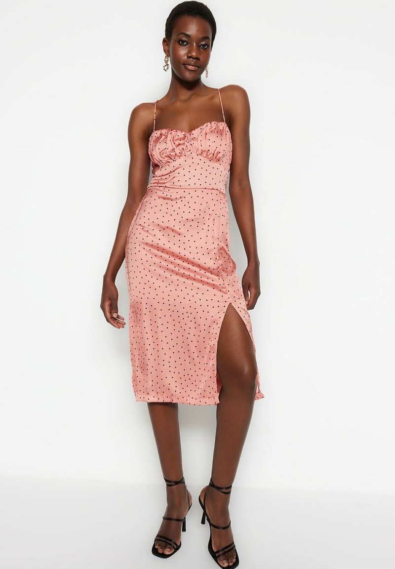 Trendyol Cocktailjurk bruin