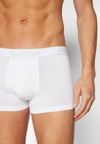 Tommy Hilfiger TRUNK 3 PACK - Chiloți boxer - dark magma/white/deep indigo