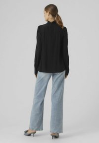 Vero Moda VMSELLA FRILL  - Blusa - black