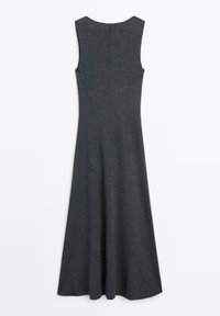 Ärmelloses, dunkelgraues, tailliertes Kleid mit ausgestellt gesäumtem Rand, sichtbaren Nahtpanelen und hohem Ausschnitt, von hinten gezeigt.