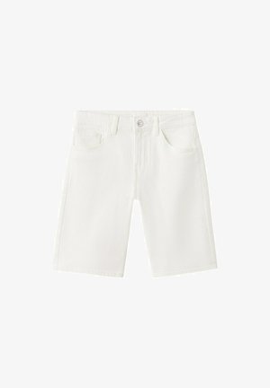 Weiße Jeansshorts mit Knopfverschluss, Gürtelschlaufen, Fronttaschen und einem sauberen Saum.
