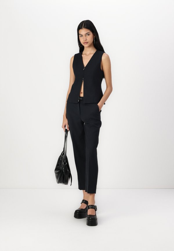 Tailored Zip Vest - Waistcoat3