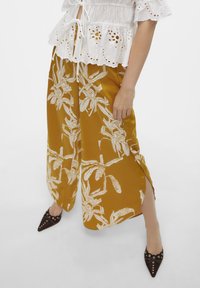 Aware VMKEILA PANTS - Hlače - chai tea/bonni