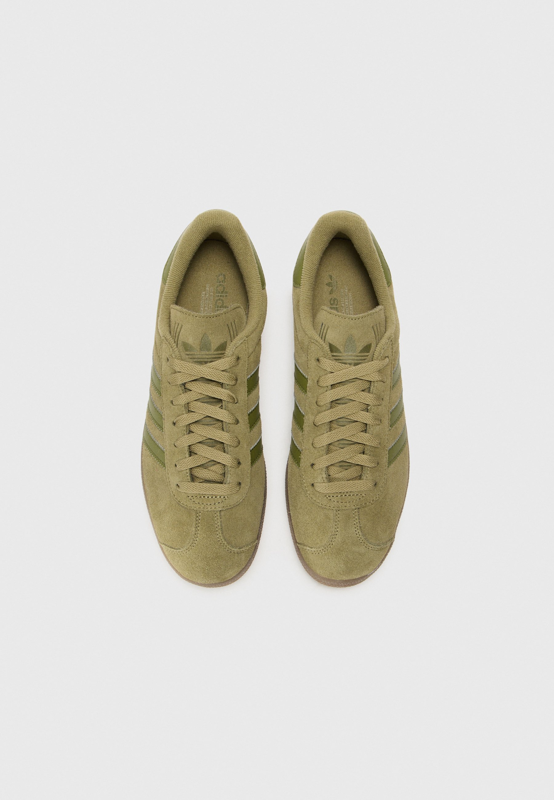 adidas Originals GAZELLE UNISEX - Sneaker low - orbit green/focus