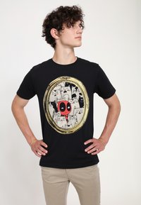 Marvel DEADPOOL CATS RULE EVERYTHING AROUND ME - T-shirt con stampa - black