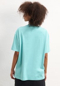 YOURTURN UNISEX BASIC OVERSIZED T-SHIRT - Pamata T-krekls - blue