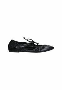 Ankle strap ballet pumps - black