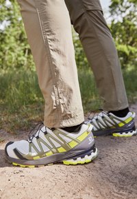 salomon men's xa pro 3d v8 trail running shoes blue
