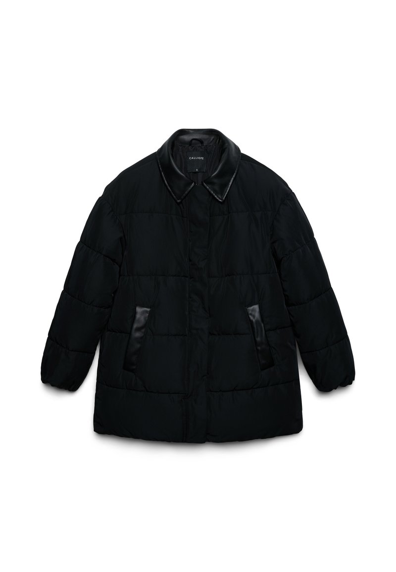 Schwarze gesteppte Jacke mit Kragen und Taschenbesätzen aus Kunstleder, langen Ärmeln und Frontverschluss, auf weißem Hintergrund präsentiert.