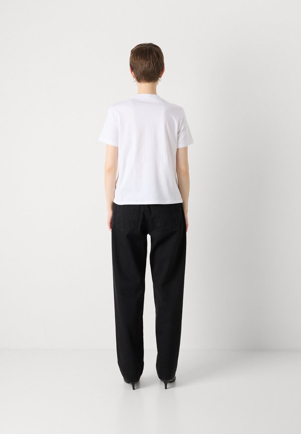 CLASSIC FIT TEE - Print T-shirt4