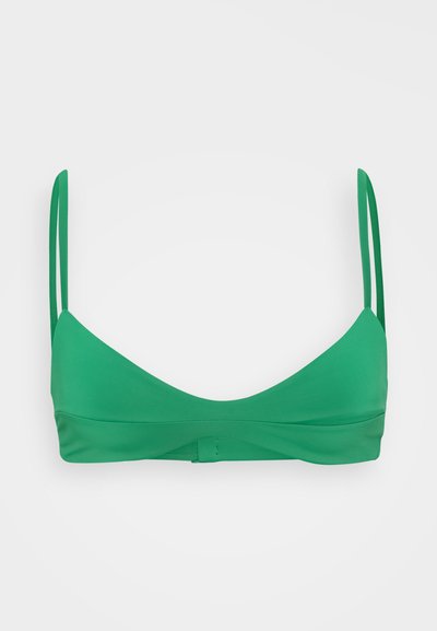 Roheline bikiinivöö ülemine osa õhukeste rihmadega, sileda kangaga, minimalistlik disain ja peen keerise detail keskel. Tagumine kinnitus pole nähtav.