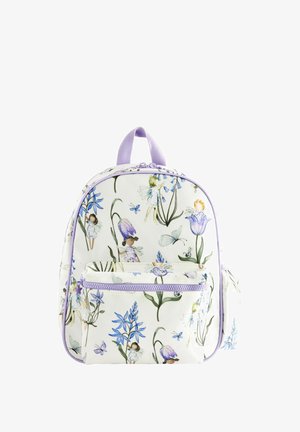 Valkoinen kangaskassi violeteilla yksityiskohdilla, jossa on paisleykuvio sinisistä kukista ja leikkisiä hahmoja. Mukana etulokero vetoketjulla.
