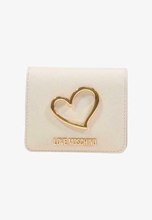 Crèmekleurige Love Moschino portemonnee met een gouden metalen hartvormig accent en het merknaam eronder gegraveerd.