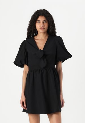 VMESRA BUBBLE HEM DRESS - Kjole - black