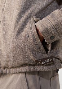 Scotch & Soda REVERSIBLE PADDED JACKET - Bomber jakna - demitasse/eggnog