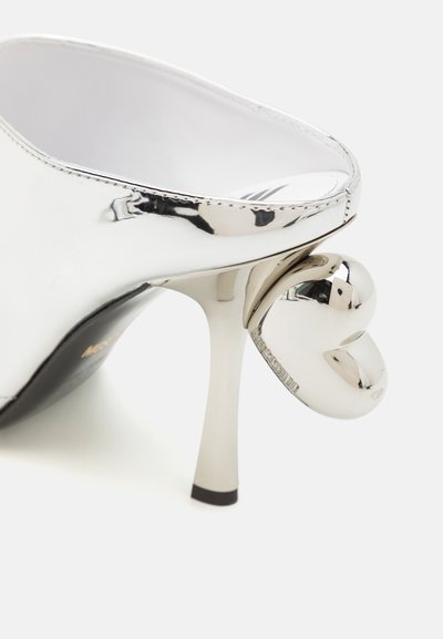 MOSCHINO CIABATTA - Korolliset pistokkaat - argento