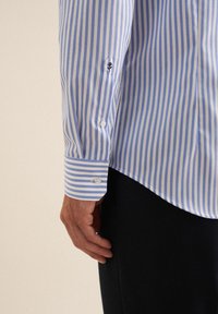 Seidensticker Camicia - blue