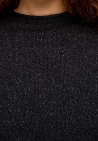 QS Strickpullover - mottled black