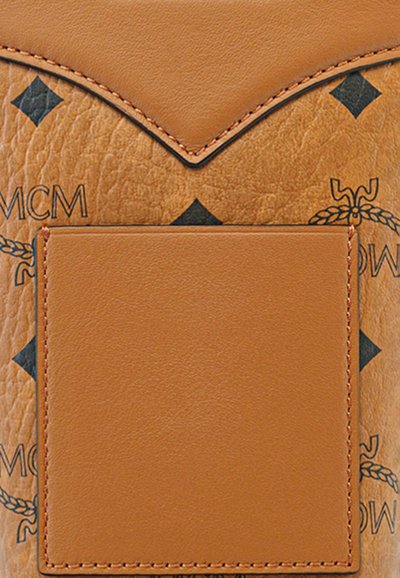 MCM Puhelimen suojakotelo - cognac