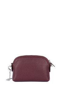Borsa in pelle bordeaux con superficie texturizzata, forma arrotondata, chiusura con cerniera superiore e attacco laterale in catena con hardware argentato.