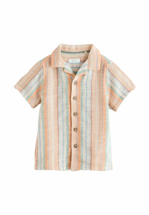Camicia a maniche corte con bottoni di colore beige chiaro, decorata con righe orizzontali in pesca, blu e crema. Presenta un colletto e bottoni in legno.
