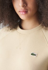 Lacoste Sweatshirt - croissant