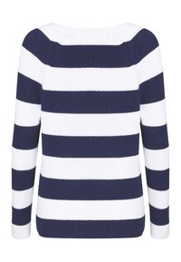 Pull en maille rayé bleu marine et blanc avec manches longues et large encolure. La texture du tissu est côtelée, présentant des rayures régulières.