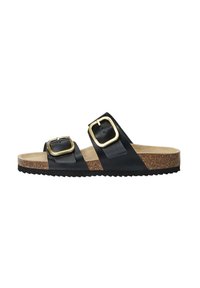 Zwarte leren slippers hebben twee gespen, een kurken voetbed en een gestructureerde rubberen loopzool voor grip.