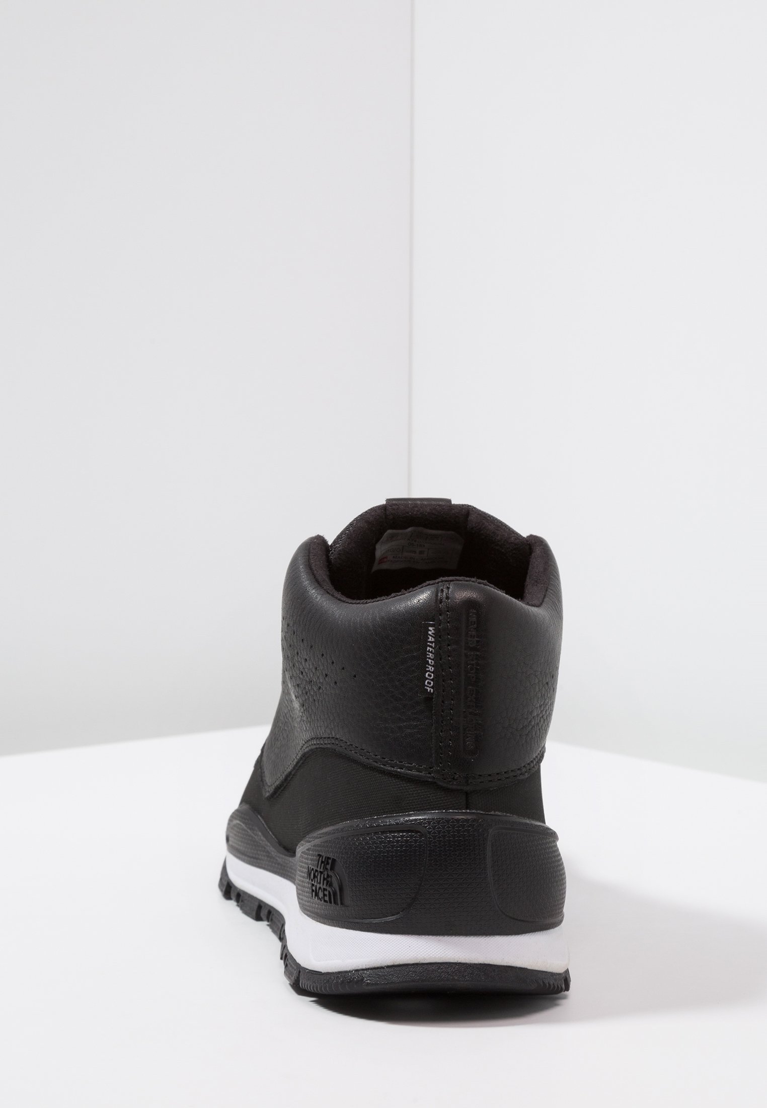 m edgewood chukka urban