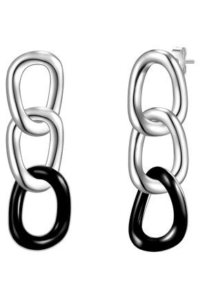 Silberne und schwarze Metallohrringe mit ineinandergeschachtelten ovalen und kreisförmigen Formen, mit einer glatten, polierten Oberfläche und einem schichtartigen Design.