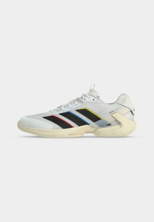 adidas Performance, ADIZERO UBERSONIC 5 - Παπούτσια τένις για πολλαπλές επιφάνειες - footwear white/core black/cream white