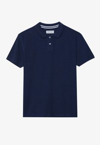 Tummansininen puuvillainen polopaita. Siinä on resorikaulus, kaksinappinen nappilista ja lyhyet hihat, joissa on sileä pinta.