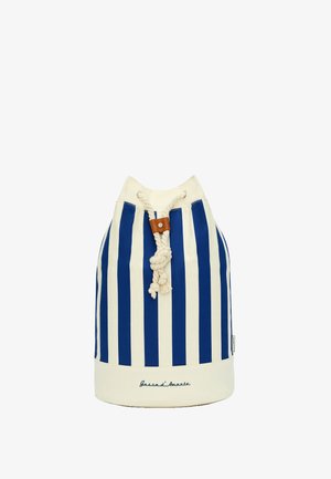 Blå og hvide lodrette stribede snøresæk med tyk hvid snor og lukning med læderflig samt "Gassard Amante" broderet i bunden.