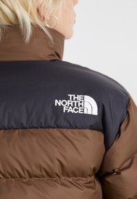 The North Face LIMBARA INSULATED JACKET - Giacca invernale - smokey brown