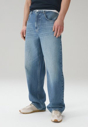 Next, BALLOON FIT - Vaqueros boyfriend - light blue crosshatch