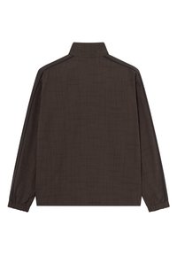 Veste marron foncé à manches longues avec un motif à carreaux subtil, col montant, poignets élastiques et coupe ample, vue de dos.