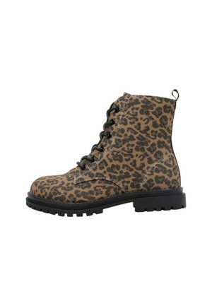 Botte de combat marron à lacets avec imprimé léopard noir, semelle épaisse noire et languette à l’arrière.