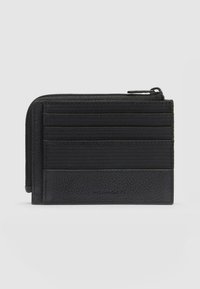 Zwarte portemonnee met een combinatie van glad leer en gestructureerde stof, voorzien van meerdere kaartsleuven en een vak met rits.